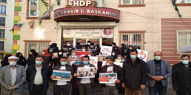 Diyarbakır anneleri son noktayı koydu: Teröre karşıysanız yanımıza gelin
