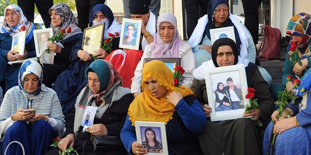 Diyarbakır annelerinden çocuklarına çağrı