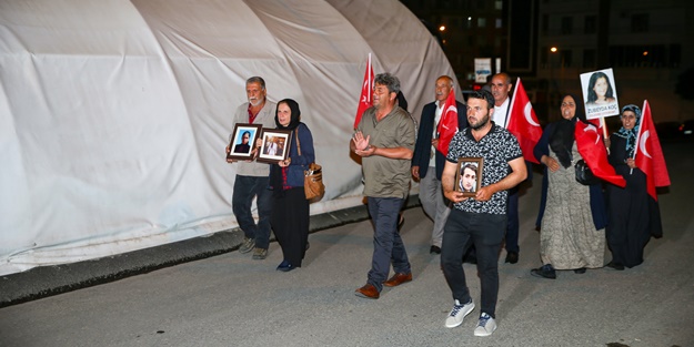 Diyarbakır annelerinin eylemine 4 aile daha katıldı