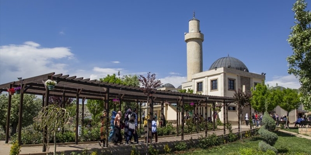 Diyarbakır artık terörle değil turizmle anılıyor