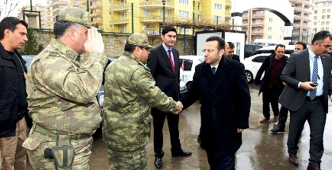 Diyarbakır İl Jandarma Komutanı Albay Keleş'e gözaltında