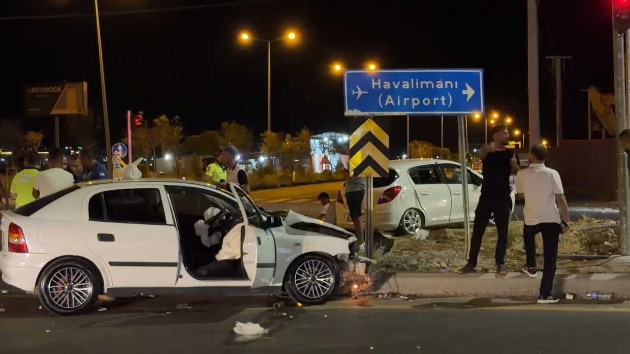 Diyarbakır-Mardin kara yolunda iki otomobil çarpıştı: 7 yaralı