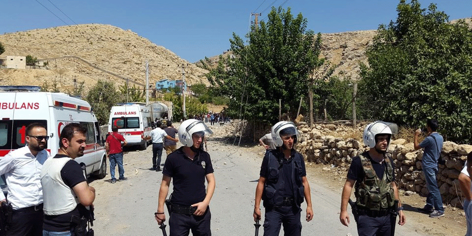Diyarbakır Silvan'da patlama... Yaralılar var