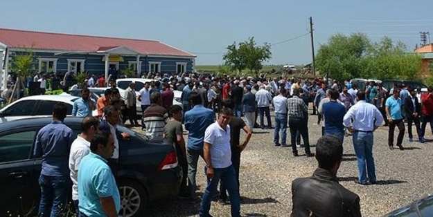 Diyarbakır Sur'daki taziye evinde HDP'lilere tepki