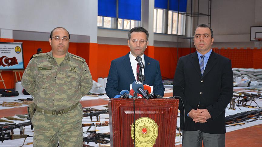 Diyarbakır Valisi: Kaynartepe Mahallesi terör örgütünden temizlendi