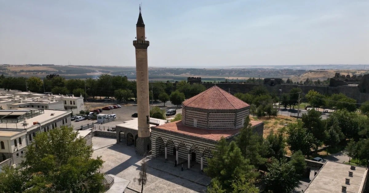 Diyarbakır ve Bingöl'deki 6 asırlık cami 2 Ekim'de cuma namazıyla ibadete açılıyor