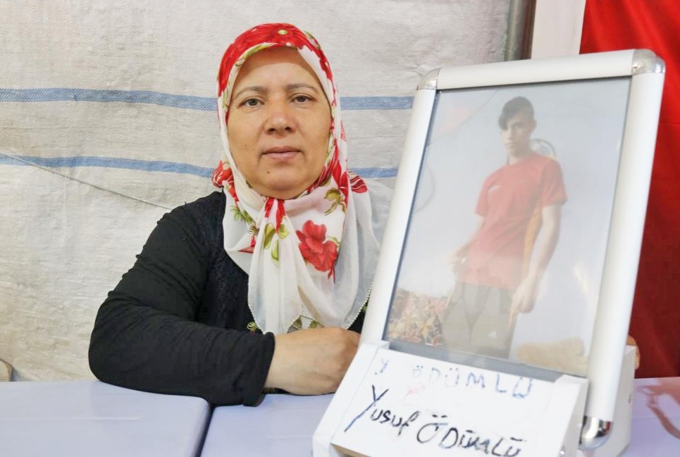 Diyarbakır'a 43 şehirden gelen ailelerin evlat nöbeti devam ediyor