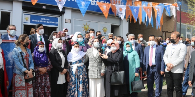Diyarbakır'da 400 kişi AK Parti'ye geçti