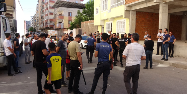 Diyarbakır'da akrabalar arası taşlı sopalı kavga: 3 yaralı