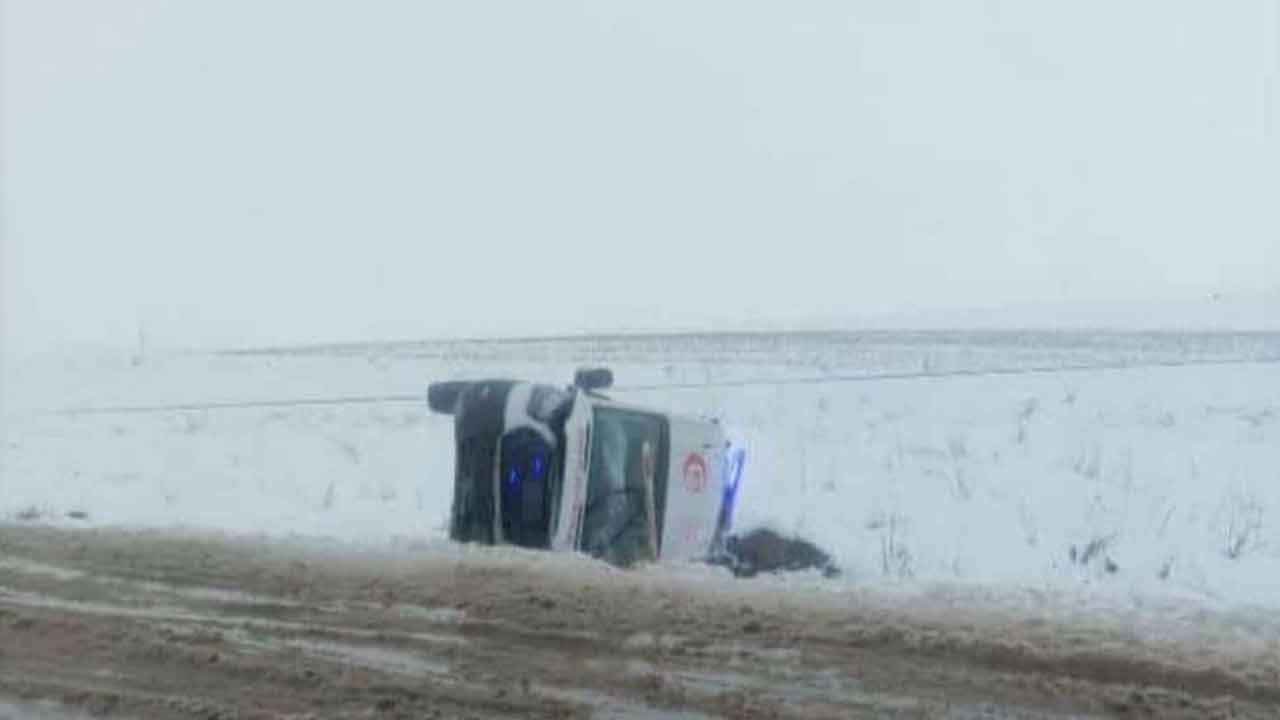Diyarbakır'da ambulans kazası! Yaralılar var