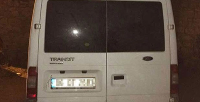 Diyarbakır'da bomba yüklü minibüs tespit edildi
