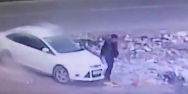 Diyarbakır'da bombalı aracın bırakılma anı