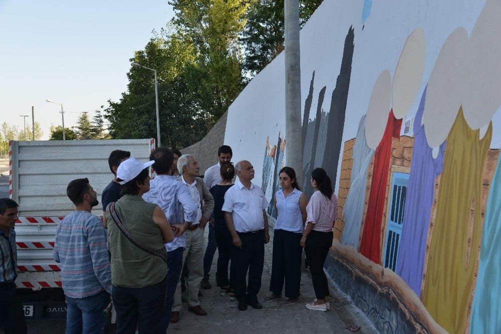 Diyarbakır’da caddeler grafiti ile süsleniyor 