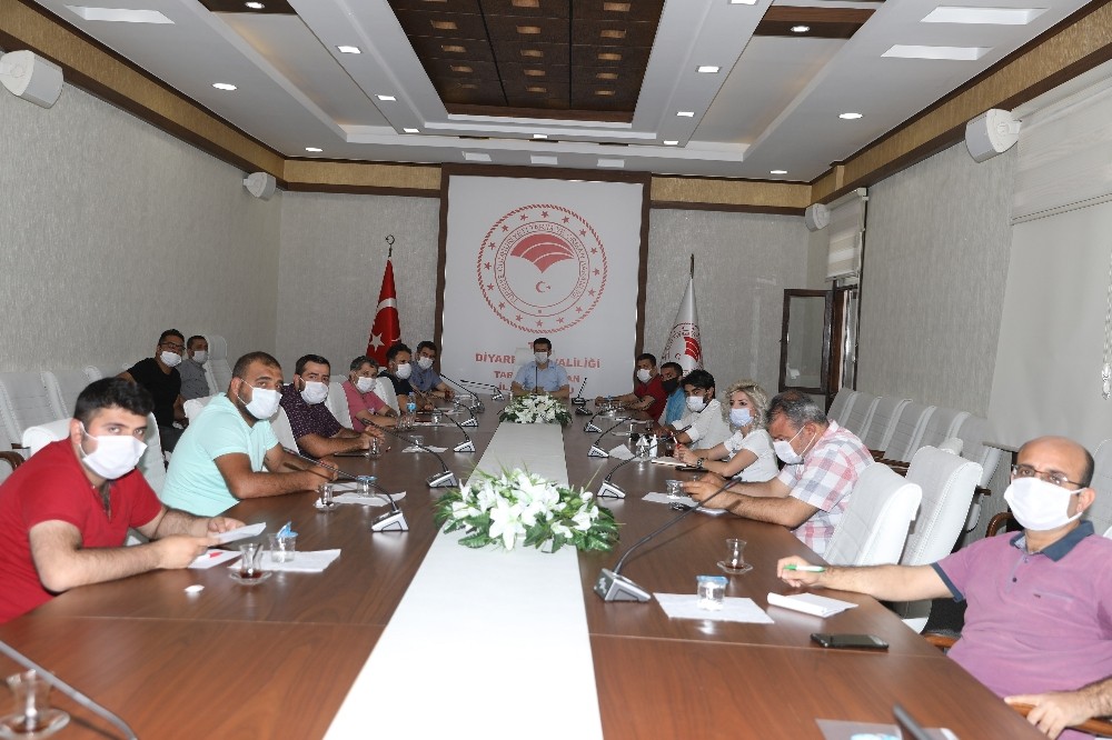 Diyarbakır’da canlı hayvan pazarının durumu görüşüldü 