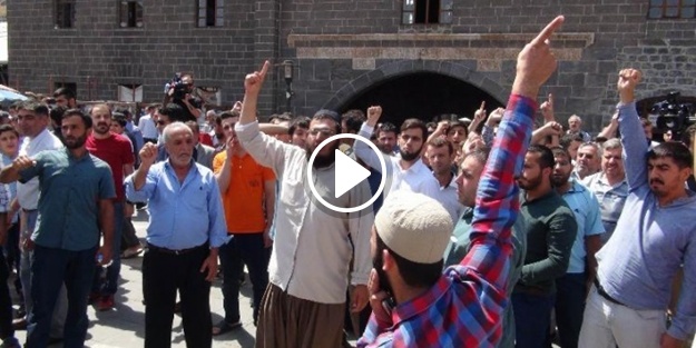 Cuma namazında provokasyon!