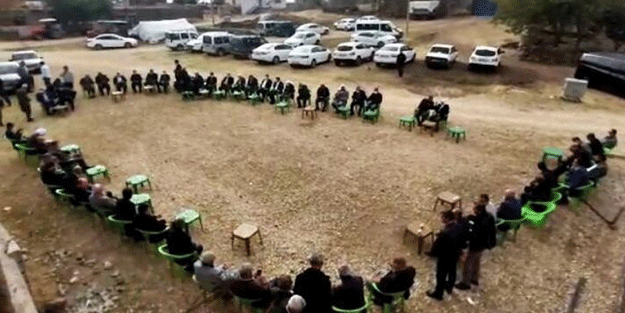 Diyarbakır'da dikkat çeken anlar! Uzun uğraşlar sonucu kabul ettiler