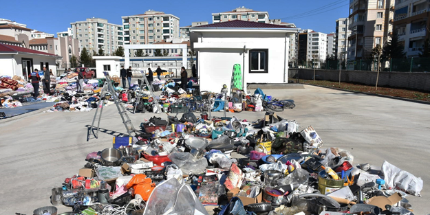 Diyarbakır'da enkaz altından çıkarılan değerli eşyaların akıbetini...
