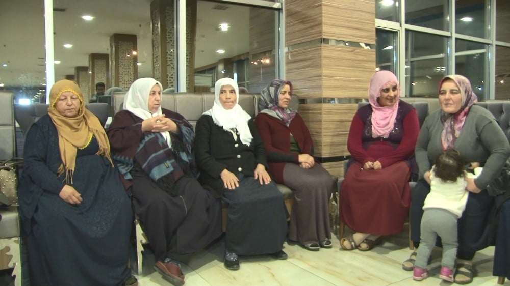 Diyarbakır’da evlat nöbetini tutan anneler, yeni yıla buruk girdi 