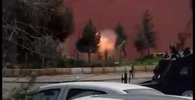 Diyarbakır'da fünyeyle patlatılan valizden bebek bezi çıktı