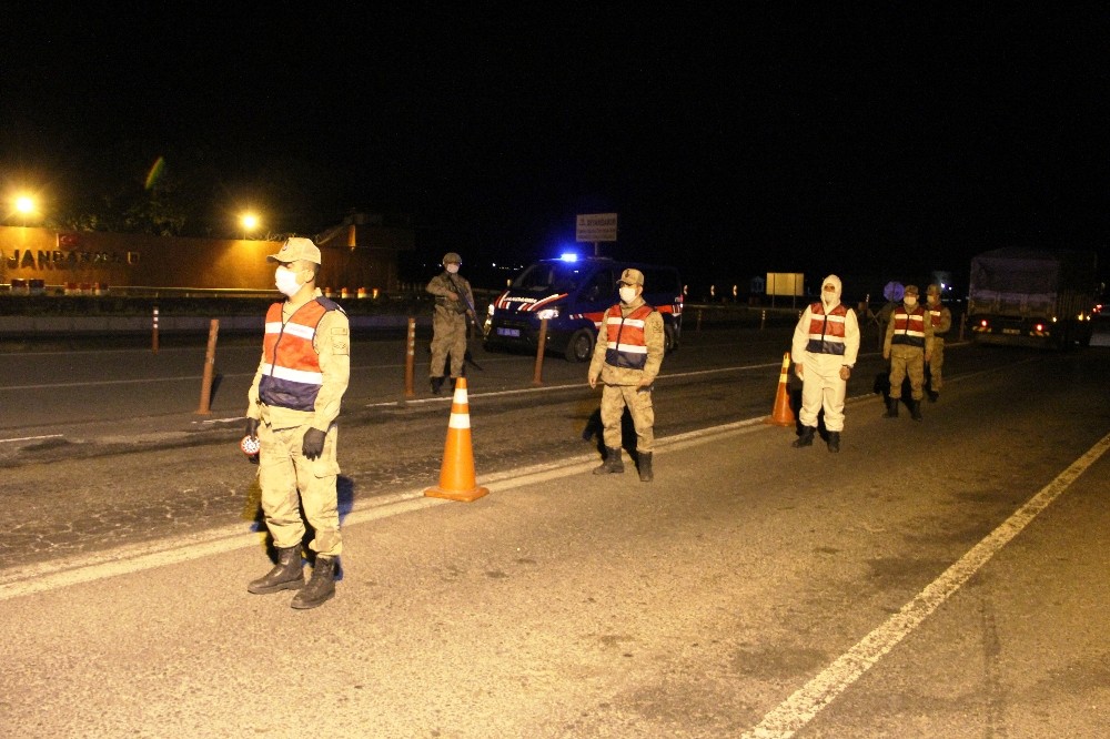 Diyarbakır’da giriş çıkış kısıtlaması sona erdi, tedbirler devam etti 