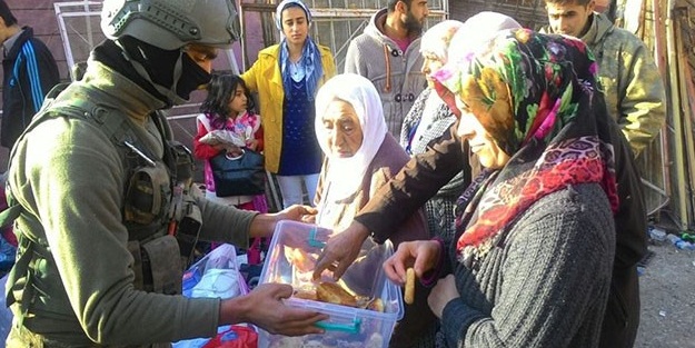 Güvenlik güçlerinden vatandaşa yardım