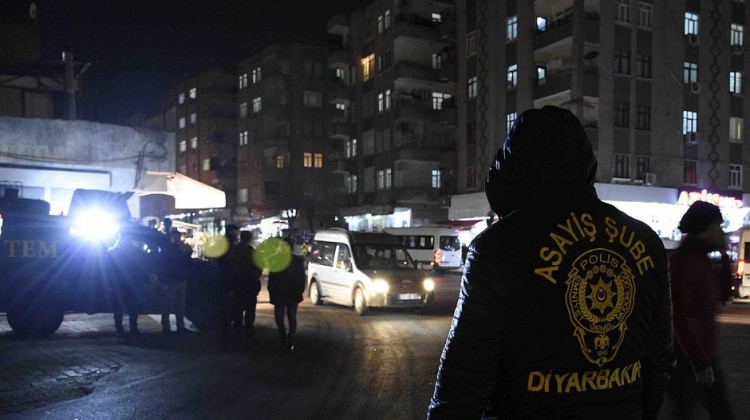 Diyarbakır’da hava destekli asayiş uygulaması