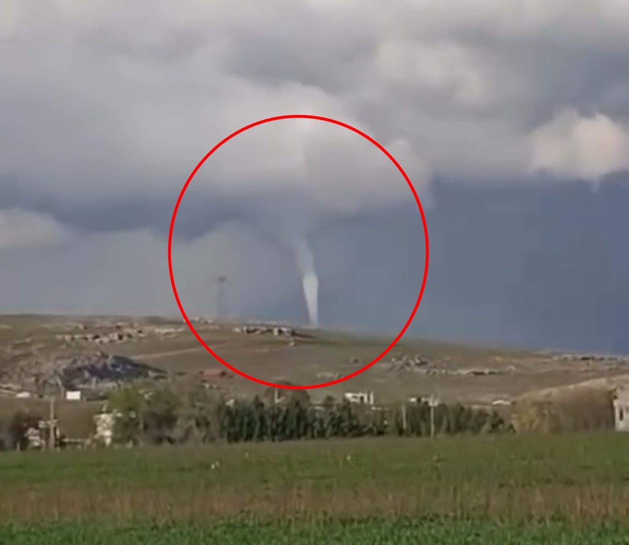 Diyarbakır’da hortum oluştu