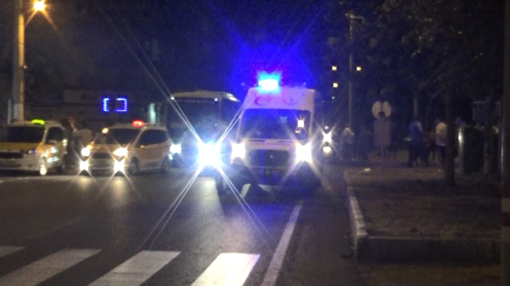 Diyarbakır’da iki otomobilin çarpıştığı trafik kazasında 2’si ağır 5 çocuk yaralandı 