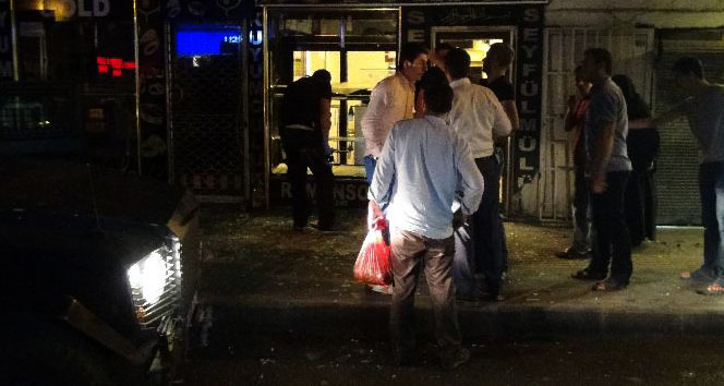 İşyerine el yapımı bomba attılar