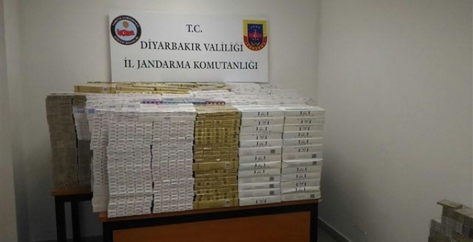 Diyarbakır'da kargo şirketinde kaçak sigaraya 5 kişi gözaltında