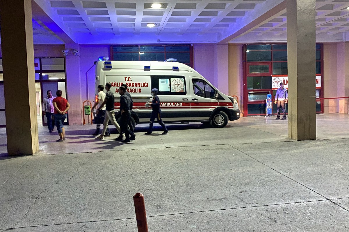 Diyarbakır'da kozmetik fabrikasında 3 ayda ikinci yangın: 10 kişi dumandan etkilendi