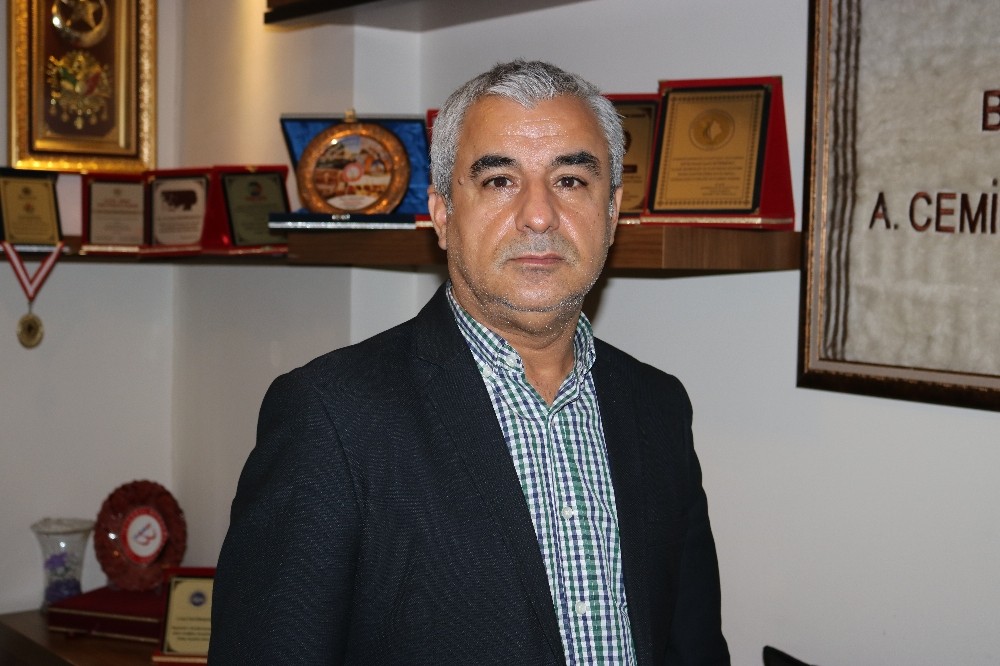 Diyarbakır’da kuaför ve berberler hizmete hazır 