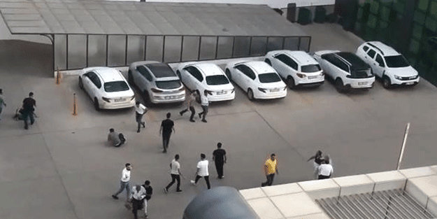 Diyarbakır’da otoparkta birbirlerine girdiler