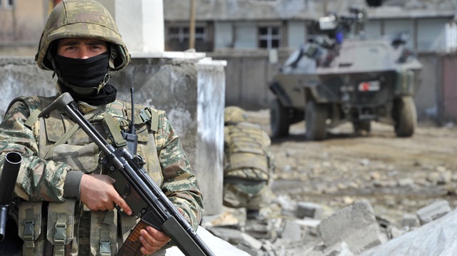 Diyarbakır'da PKK'nın sözde yöneticileri hedefte