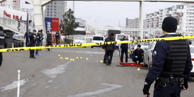 Polise silahlı saldırı