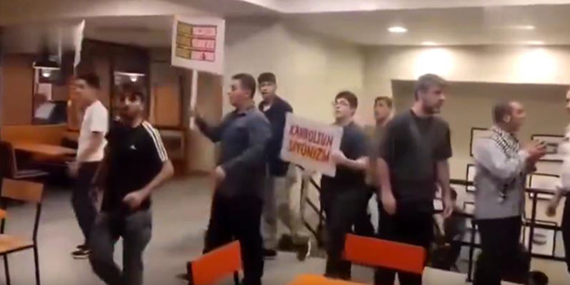 Diyarbakır'da saldırmadan-yaralamadan Starbucks ve Burger King protestosu!