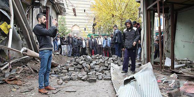 Diyarbakır'da savcı ve heyete yine ateş açıldı