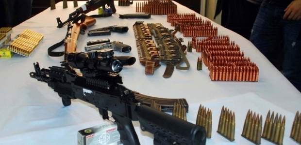 Diyarbakır'da silah kaçakçılığı operasyonu