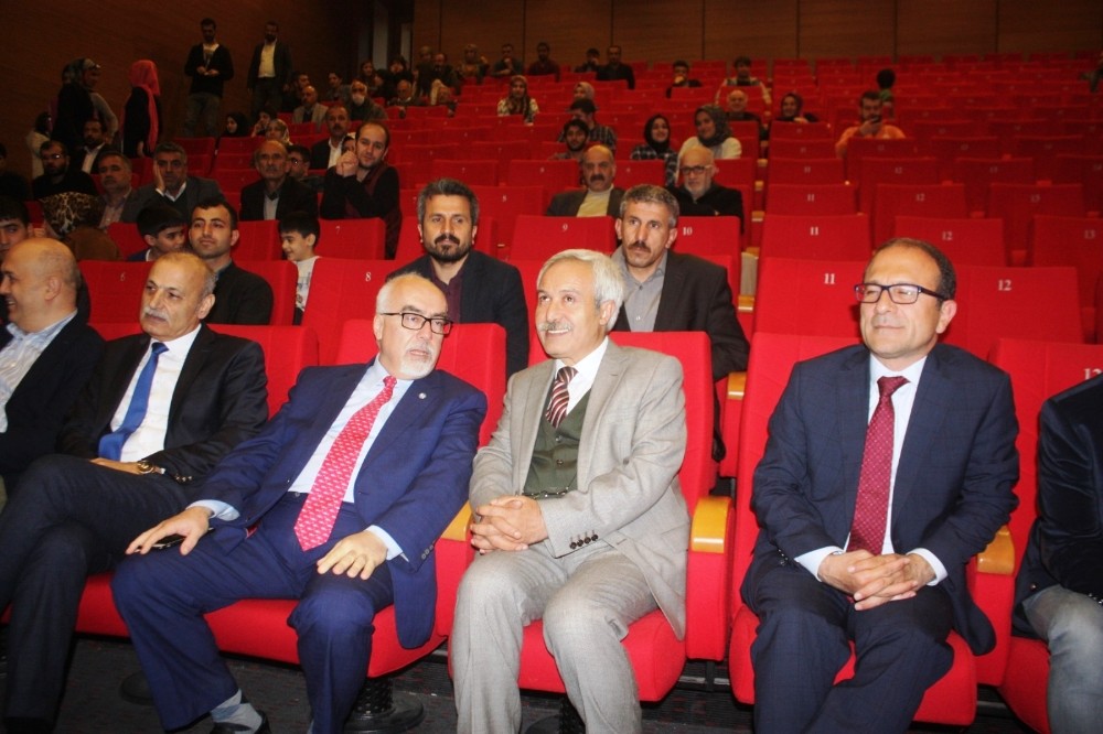 Diyarbakır’da sindirim sistemi hastalıkları bilgilendirme toplantısı düzenledi 