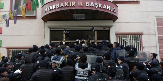 Diyarbakır'da sokakları karıştırmak isteyenlere izin yok!