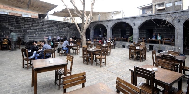 Diyarbakır'da tarih kokan bir mekan: Sülüklü Han