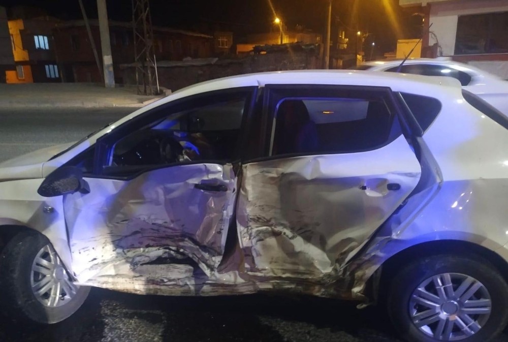 Diyarbakır’da trafik kazası: 1’i ağır 8 yaralı 