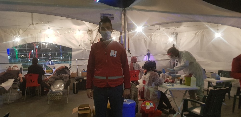 Diyarbakır’da vatandaşlar kan bağışı çağrısına duyarsız kalmadı 