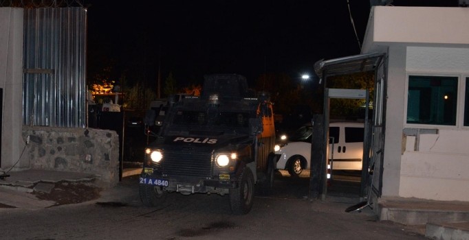 Diyarbakır'da yankesici ve kapkaççılara şafak operasyonu