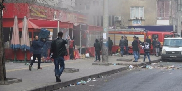 Diyarbakır’da yaralı polislere vatandaşlar koştu