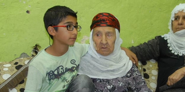 Diyarbakır'da yaşıyor, 450 torunu var