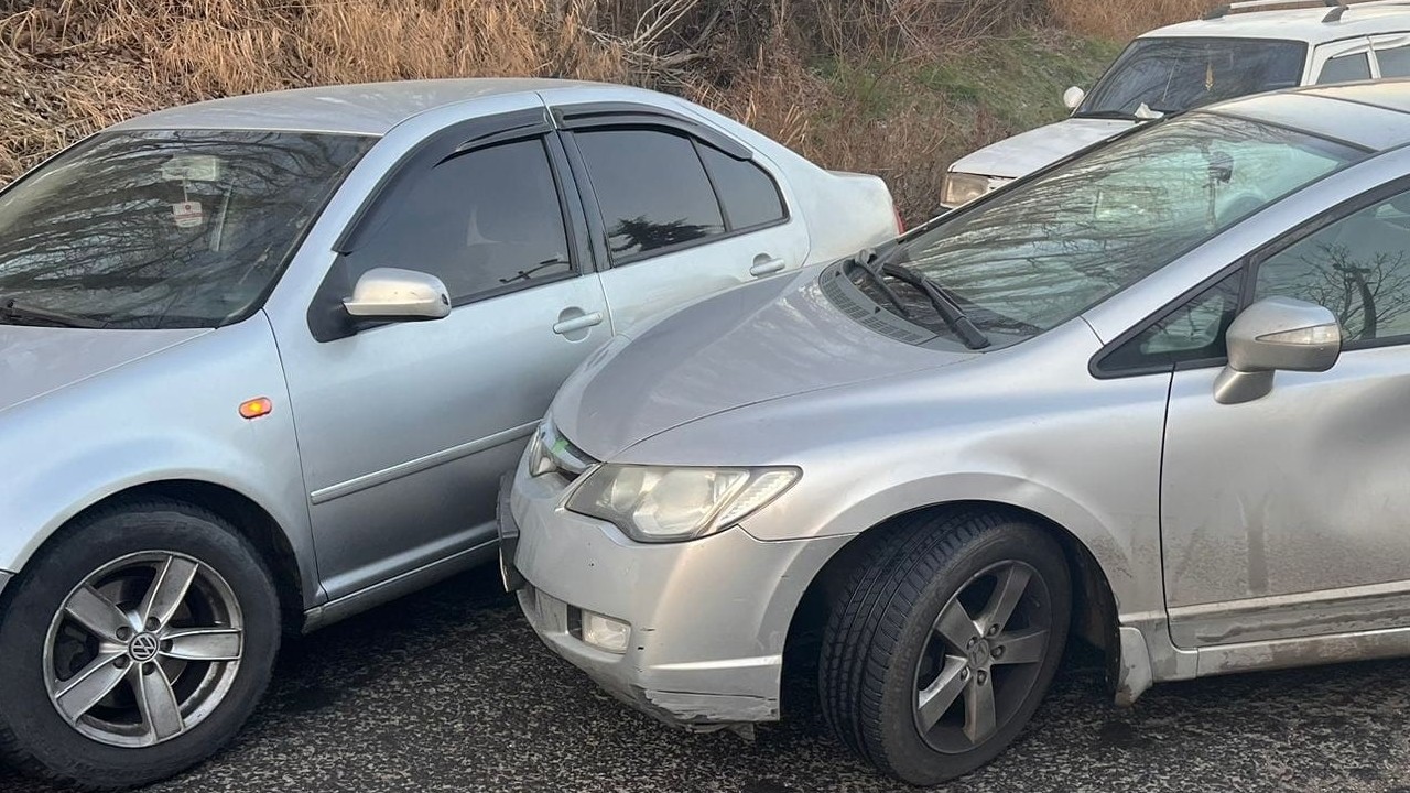 Diyarbakır’da zincirleme kaza! 6 araç çarpıştı, yaralılar var
