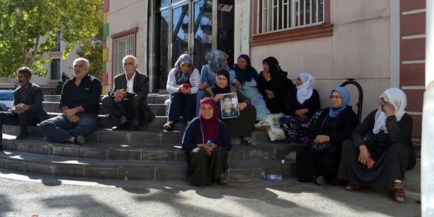 Diyarbakır'daki ailelere 154 aşiretten destek!