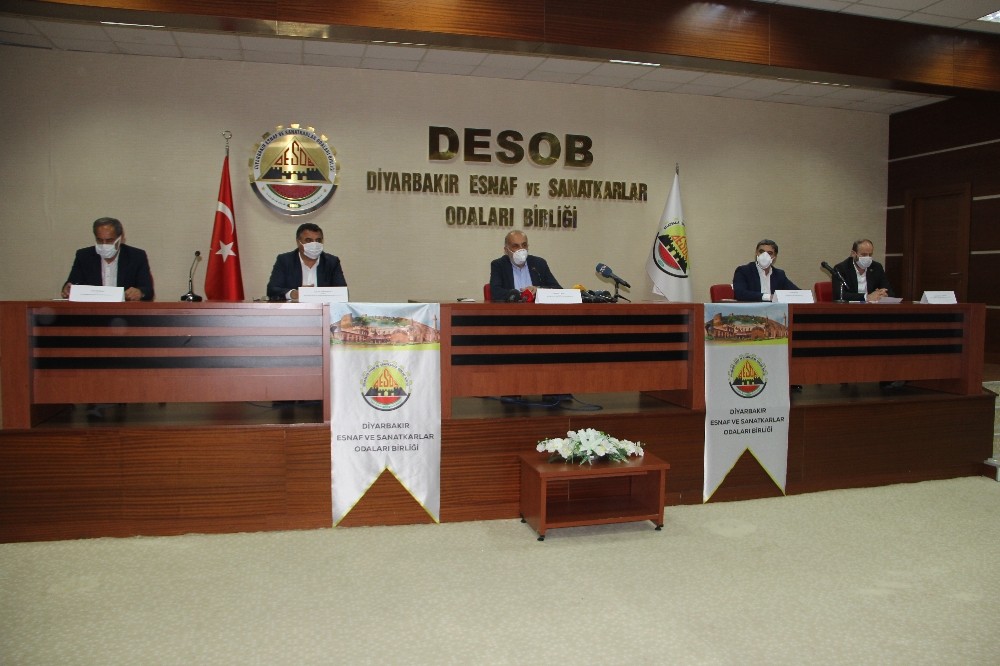 Diyarbakır’daki STK’lardan Vali Güzeloğlu’na korona virüs teşekkürü 