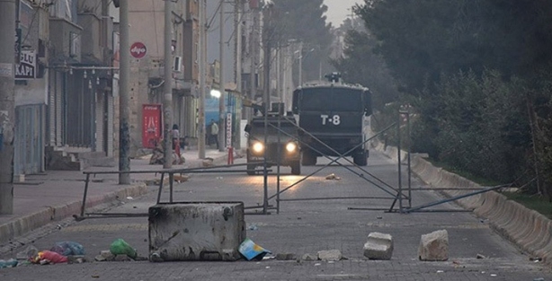 Diyarbakır'daki terör saldırısında bir çocuk yaralandı